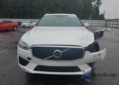 2019 Volvo Xc60 T8 R-Design из США, поврежденный, VIN LYVBR0DM9KB284519